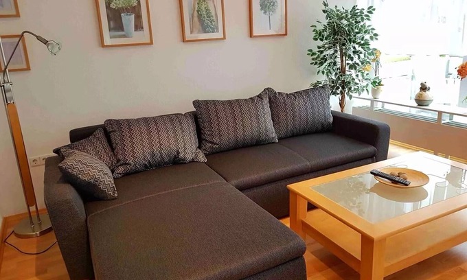 Sipplingen Apartment | Apartment 'Dahlie' with Balcony and Wi-Fi