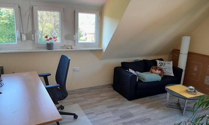 Neustadt an der Aisch Apartment | Apartment 'Dachgeschosswohnung' with Wi-Fi
