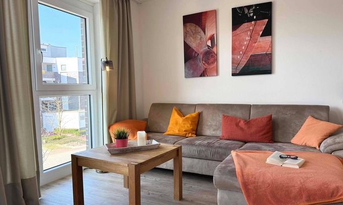 Wurster Nordseekuste Apartment | Apartment "de Roggenbloom", 200 m to the sea, max. 4 persons, swimming pool (neighboring house)