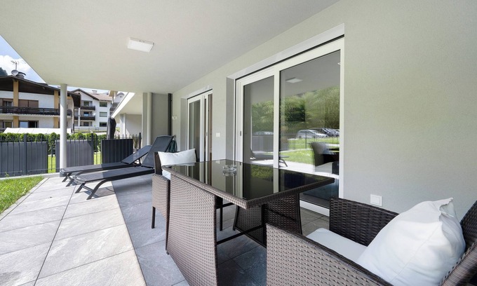 Fortezza Apartment | Apartment 'Dinaro Suite - Sauna, Garden' with Mountain View, Private Terrace and Wi-Fi