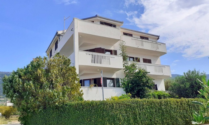 Kastel Stari Apartment | Apartment Dubravka, (16676), Kaštel Stari, Croatia