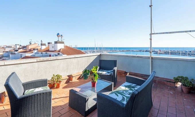 Cambrils Apartment | Apartment 'Dúplex Puerto' with Sea View and Balcony