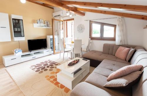 Vrvari Apartment | Apartment Eden in peaceful area near center
