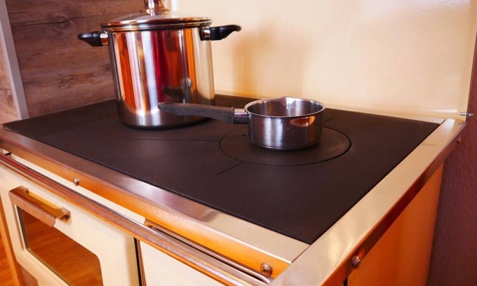 Oberwiesenthal House | Apartment EG-2 - Ferienhaus Kaufmanns Cafe