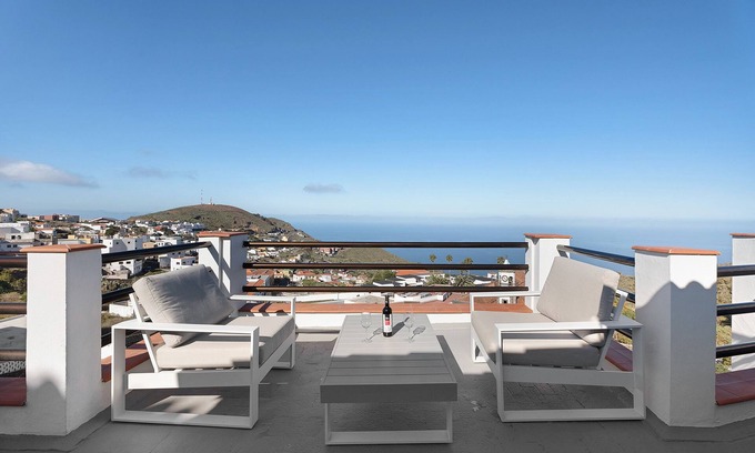 Valverde Apartment | Apartment 'El Hierro Bed Urban' with Mountain View, Shared Terrace and Wi-Fi
