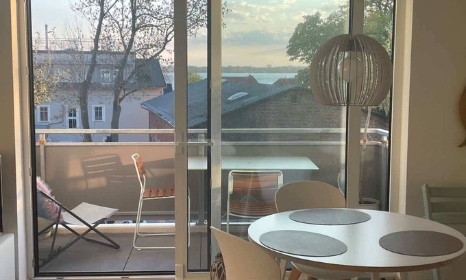 Altefaehr Apartment | Apartment Elena 150 m to the beach