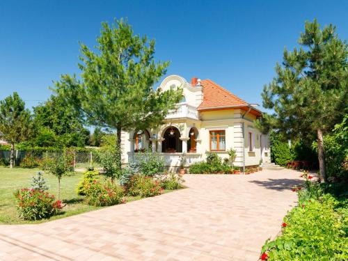 Balatonoszod Apartment | Apartment Elisabeta 02 by Interhome