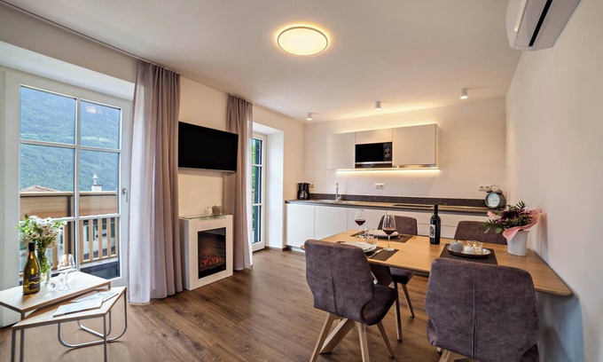 Parcines Apartment | Apartment "Engel Stodl" with Mountain View, A/C, Wi-Fi, Balcony, Sauna & Terrace