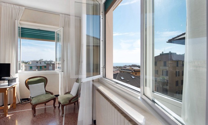 Arenzano Apartment | Apartment "Enrica - Arenzanohost" with Sea View, Balconies & A/C