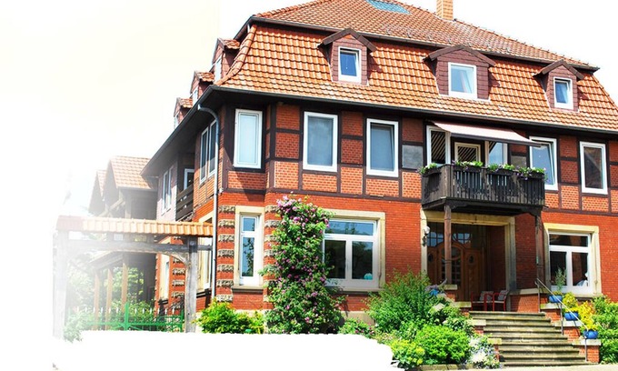 Hessisch Oldendorf Apartment | Apartment-Ensuite with Bath-Courtyard view