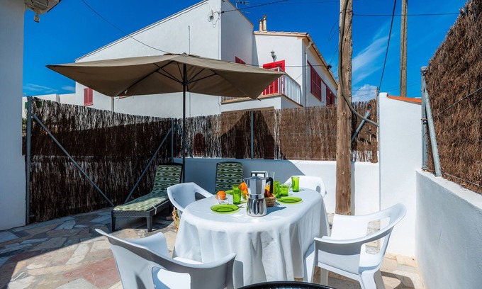 Colonia Sant Jordi Apartment | Apartment 'Apartamento Imperial' with Wi-Fi and Air Conditioning