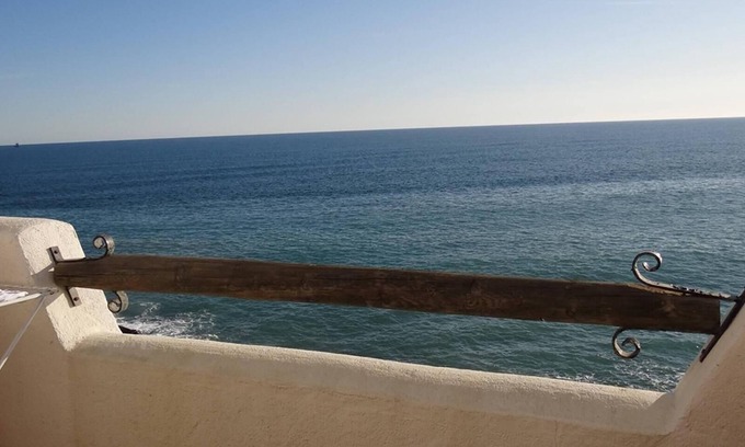 Vilanova I la Geltru Apartment | Apartment 'Sea Breeze' with Terrace, Shared Garden & Wi-Fi