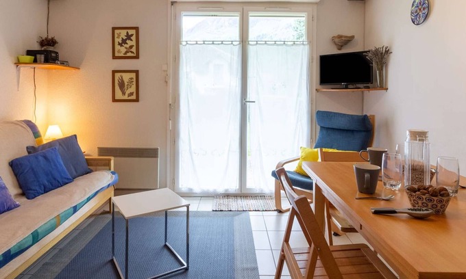 Esquieze-Sere Apartment | Apartment Esquieze-Sere, 2 bedrooms, 6 people
