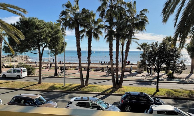 Cros-de-Cagnes Apartment | Apartment facing the sea with terrace and swimming pool in residence le grand large