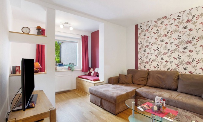 Usseln Apartment | Apartment 'Ferienwohnung Königshof 3' with Shared Garden, Balcony, Wi-Fi, Meine Card plus Gästekarte
