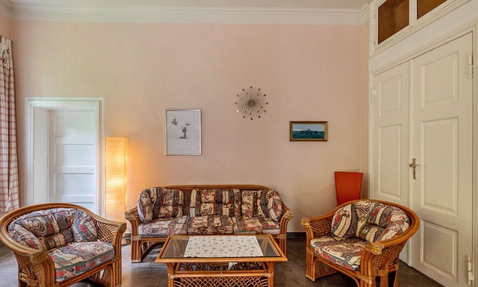 Krakow am See Apartment | Apartment 'Ferienwohnung 10 - Barrierefrei' with Private Terrace and Shared Garden