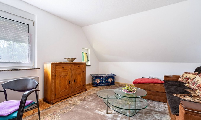 Bad Muskau Apartment | Apartment 'Ferienwohnung Im Grünen' with Shared Garden