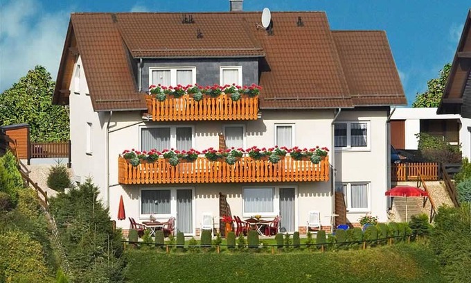 Altenau Apartment | Apartment 'Ferienwohnung Nr 4' with Private Terrace and Wi-Fi
