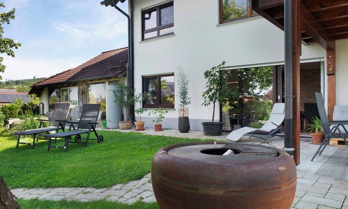 Salem Apartment | Apartment 'Fewo Fuchs' with Private Terrace, Shared Garden and Wi-Fi