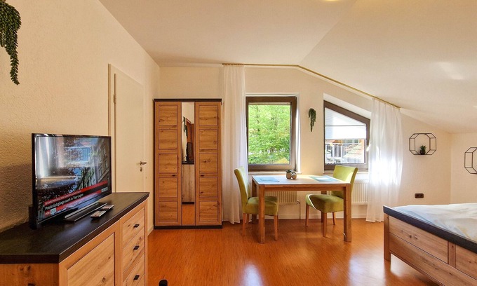 Obernhausen Apartment | Apartment 'Fewo Zuckerfeld' with Shared Terrace and Wi-Fi