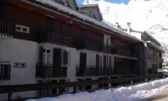 Courmayeur Apartment | Apartment/ flat - CourmayeurHouse with garden