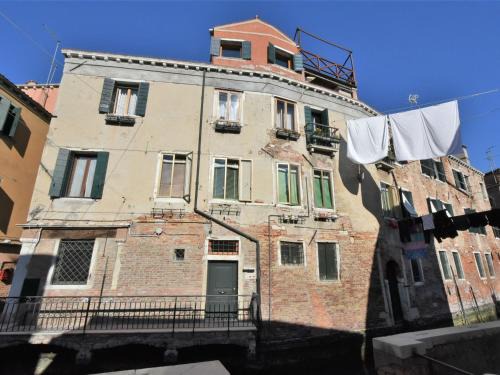 Castello Apartment | Apartment Fondamenta del Rielo by Interhome