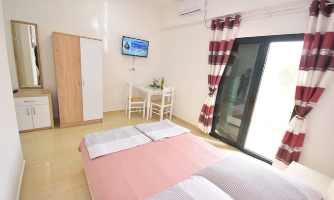 Meljine Apartment | Apartment for 2 guests with sea view in Herceg Novi