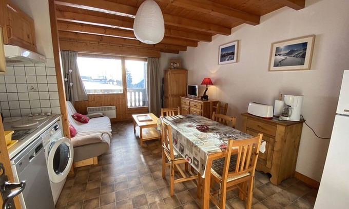 Crest-Voland Apartment | Apartment for 4, 2 bedrooms, includes parking