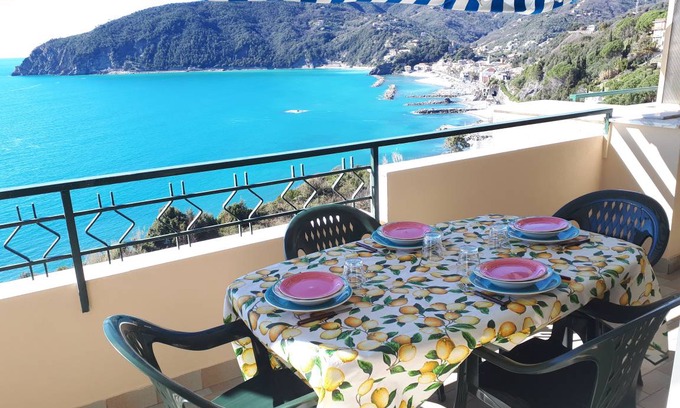Moneglia Apartment | Apartment for 4 persons approx. 65 m² in Moneglia, Italian Riviera (Italian west coast)