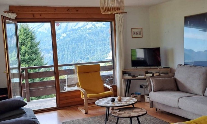 Crest-Voland Apartment | Apartment for 6, 2 beds, Crest-Voland, near slopes and shops