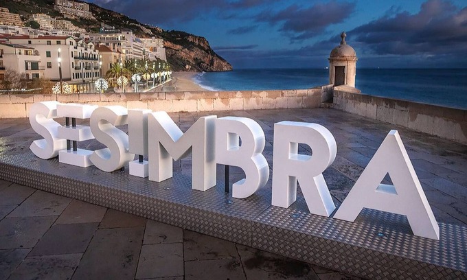 Sesimbra Apartment | apartment for holidays "casa do mastro"