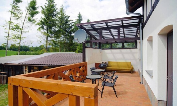 Bytow Apartment | Apartment for two only 20 m from Boruja Lake in Rekowo