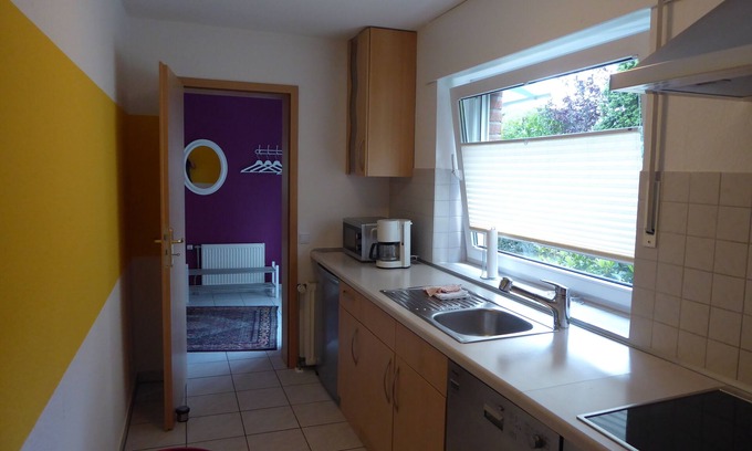Bottrop Apartment | Apartment for up to 4 people in a central location with private parking