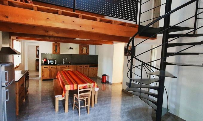 Saint-Jean-de-Bueges Apartment | Apartment in village house sleeps 7, garden and pool.