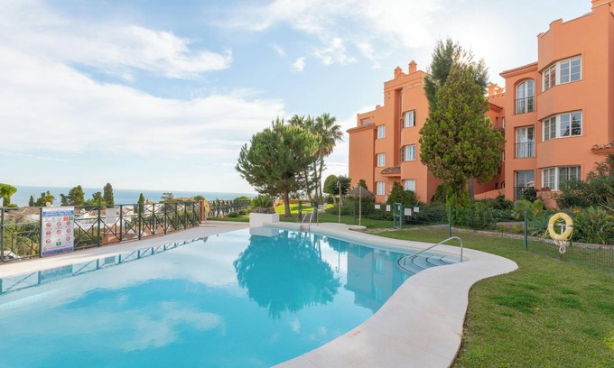 Torreblanca Apartment | Apartment Fuengirola Hills with Seaview, Mountain View, Pool, Wi-Fi, Garden & Terrace