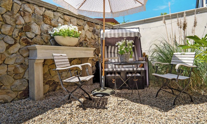 Neuenkirchen Apartment | Apartment 'Gästewohnung Am See - Suite Maritim' with Private Terrace, Private Garden and Wi-Fi