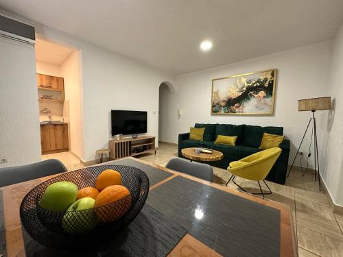 Maini Apartment | Apartment Garden