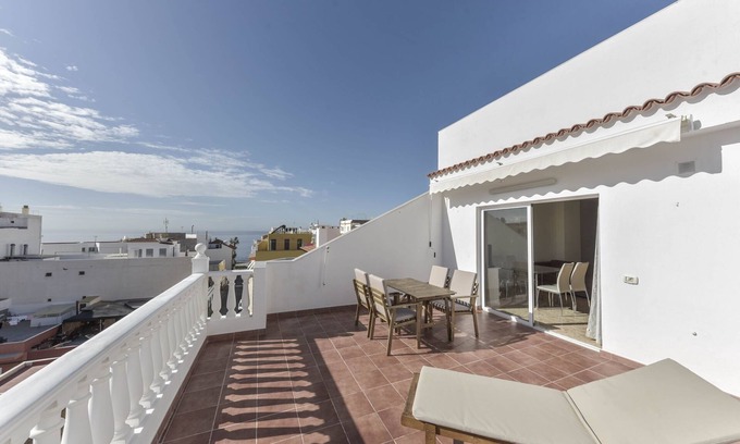 Playa San Juan Apartment | Apartment “Gaviota” in Playa San Juan close to the Beach with Sea View
