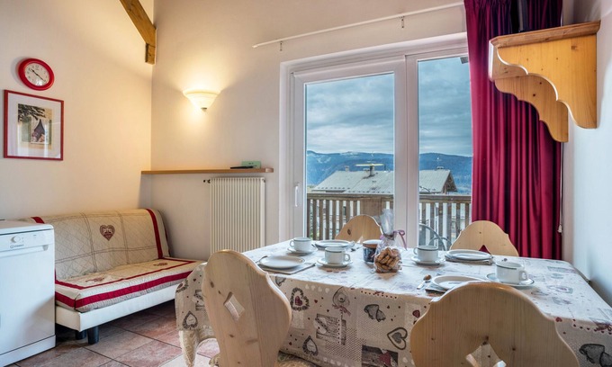 Gionghi-Cappella Apartment | Apartment 'Giongo Residence Aparthotel 201' with Mountain View, Shared Terrace and Wi-Fi