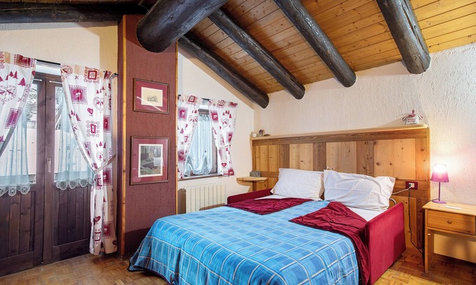 Gressan Apartment | Apartment 'Grimondet' with Shared Terrace, Shared Garden and Wi-Fi