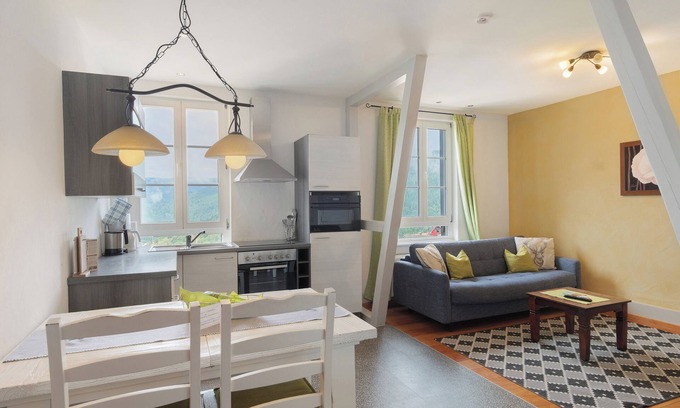 Forbach Apartment | Apartment 'Groß' with Shared Terrace, Shared Garden and Wi-Fi
