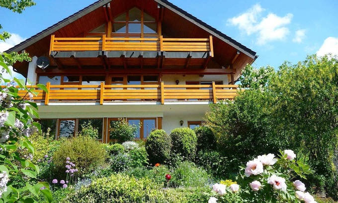 Illmensee Apartment | Apartment 'Haus Am See' with Lake View, Private Terrace and Wi-Fi