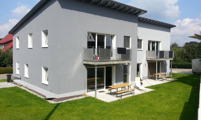Deffingen Apartment | Apartment 'Heß' with Private Terrace, Private Garden and Wi-Fi