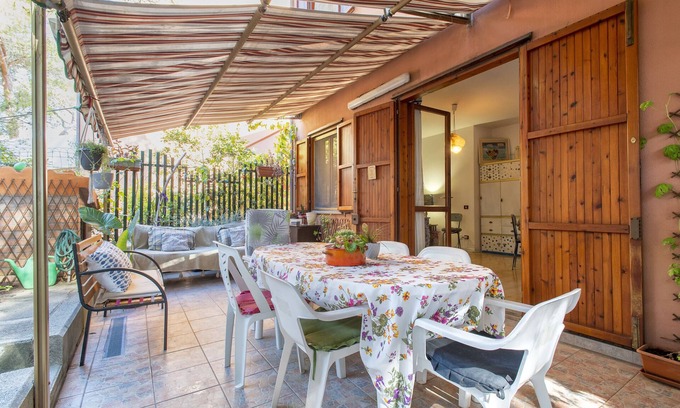 Sorso House | Apartment 'Il Profumo Del Mare' with Private Terrace, Wi-Fi and Air Conditioning