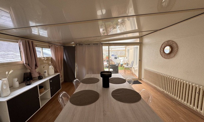 Ecommoy House | Apartment in Écommoy near Le Mans Circuit