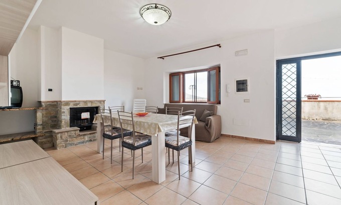 Agropoli Villa | Apartment in Agropoli with garden