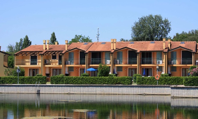 Isola Albarella Apartment | Apartment in Albarella near Beach & Activities