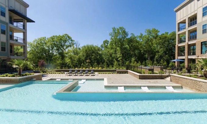 Alpharetta Apartment | Apartment in Alpharetta with Resort Amenities