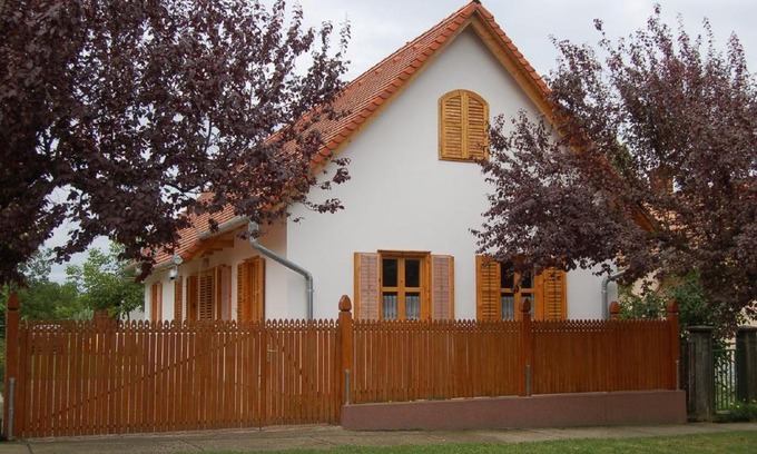 Balatonbereny House | Apartment in Balatonbereny - Balaton 18074
