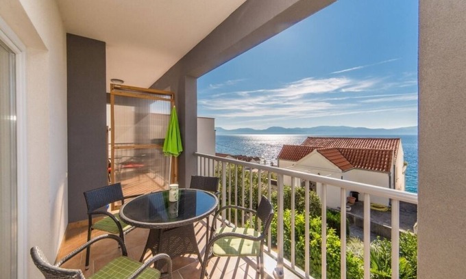Brist Apartment | Apartment in Brist with Balcony, Air condition, WIFI (610-4)